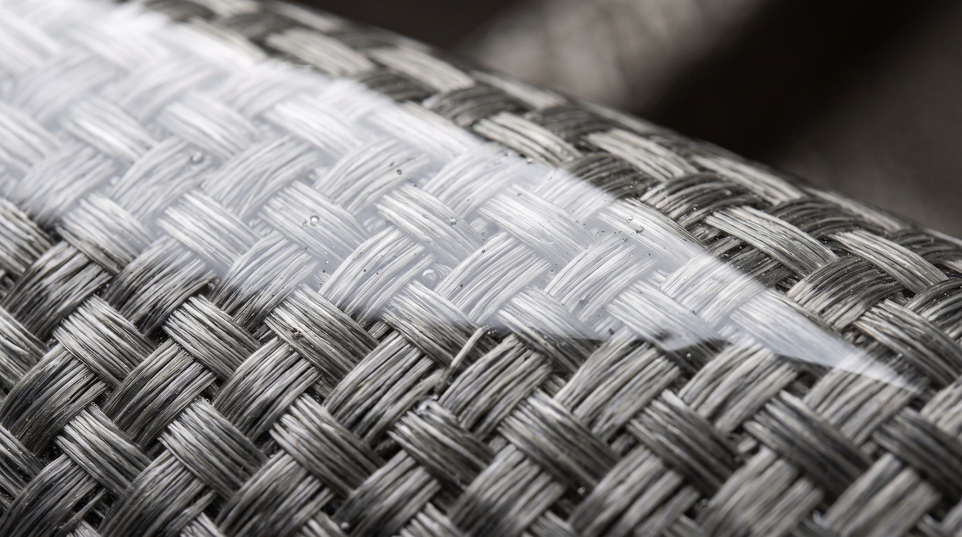 Fiberglass_hull_surface_weave_2K_202607151829-1.jpg